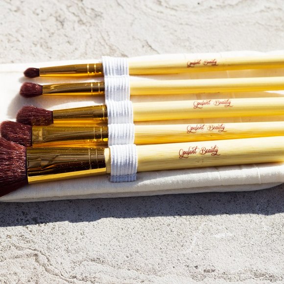 🌺Host Pick 🌺 5 Piece Bamboo eye brush set with Cosmetic Case - Picture 3 of 5